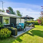 Semesterbostad Cozy Near Close To Forest, Dunes And One Of Denmarks Bathing Beaches *