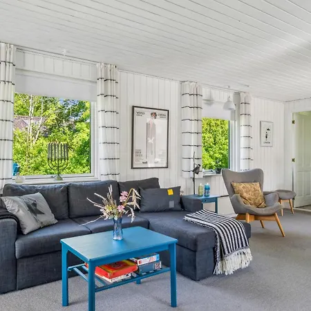 Semesterbostad Cozy Near Close To Forest, Dunes And One Of Denmarks Bathing Beaches Grenå